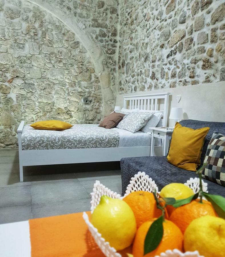 Essentia Rooms- Ortigia Holidays Syrakus Exterior foto