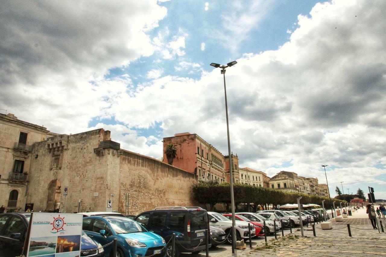 Essentia Rooms- Ortigia Holidays Syrakus Exterior foto