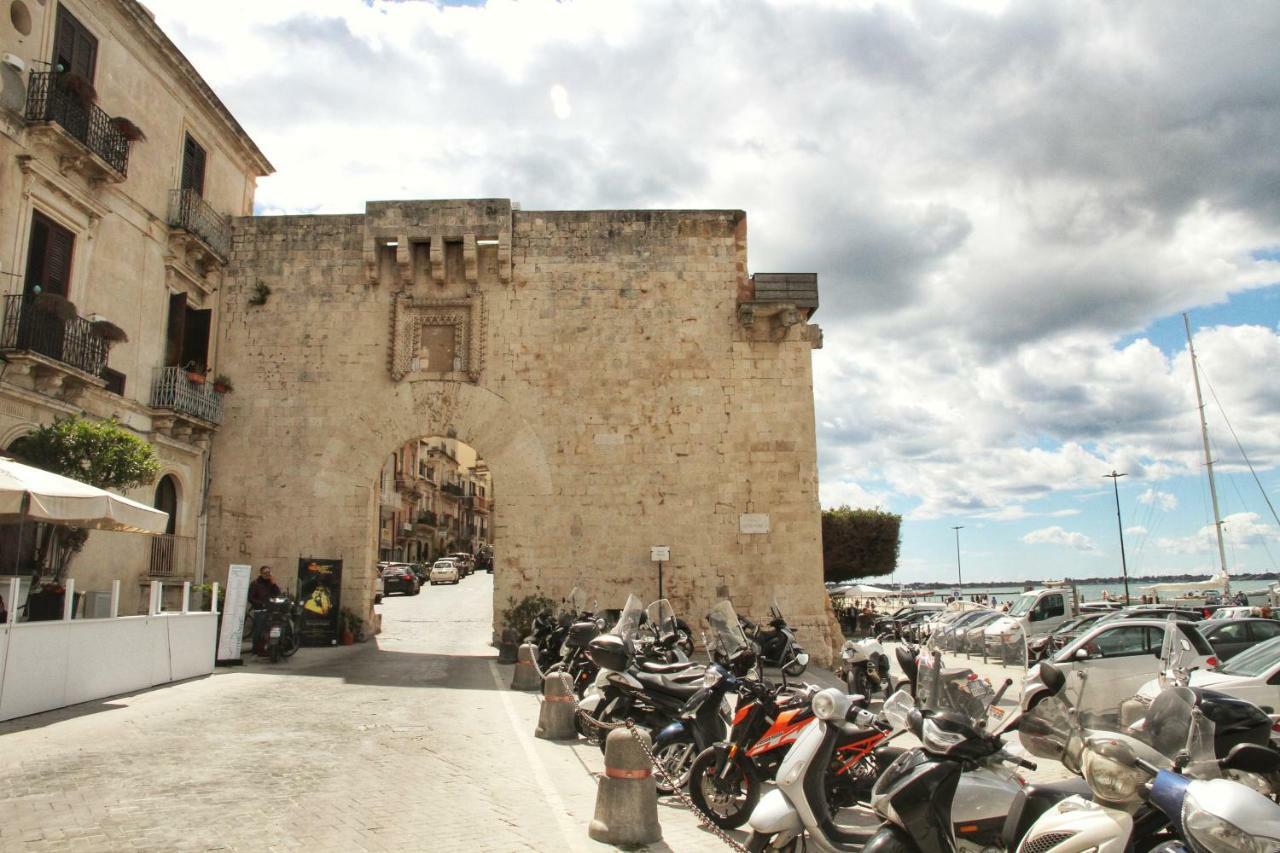 Essentia Rooms- Ortigia Holidays Syrakus Exterior foto