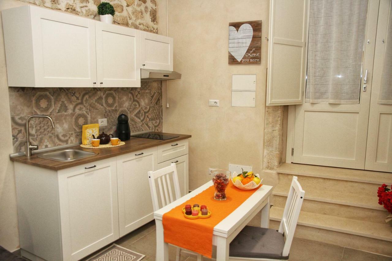 Essentia Rooms- Ortigia Holidays Syrakus Exterior foto
